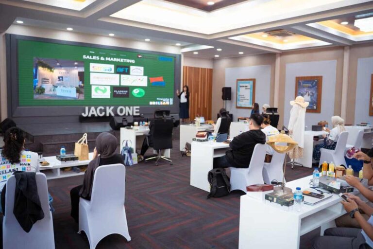 Seminar dan Workshop Pengusaha Muda Brilian BRI Region 6/Jakarta 1 Dorong Lahirnya Entrepreneur Tangguh dan Inovatif